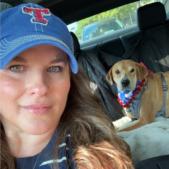 Meet Your Posher, Amy! - Picture 3 of 4